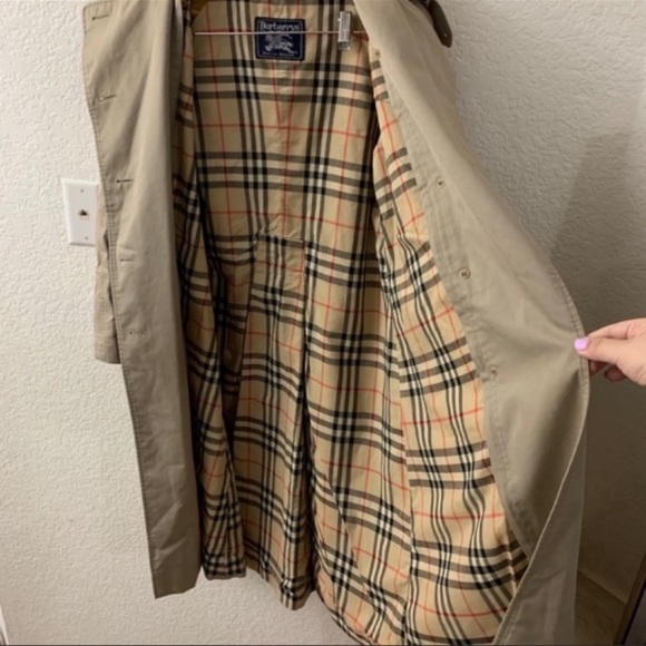 Burberry Vintage Trench Coat - Picture 16 of 16